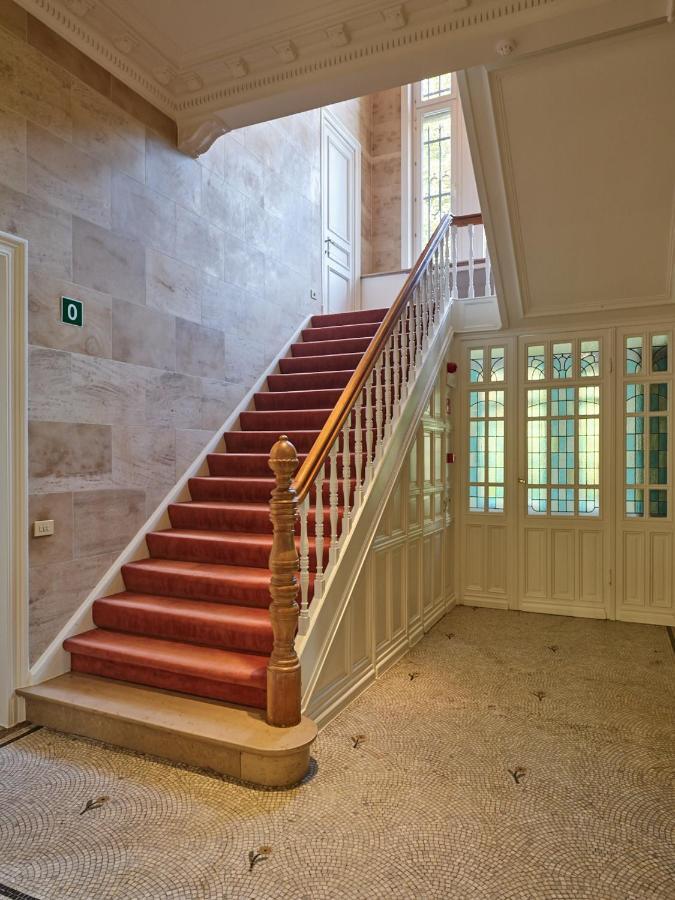 Boutique Hotel Ter Wallen Изегем Экстерьер фото
